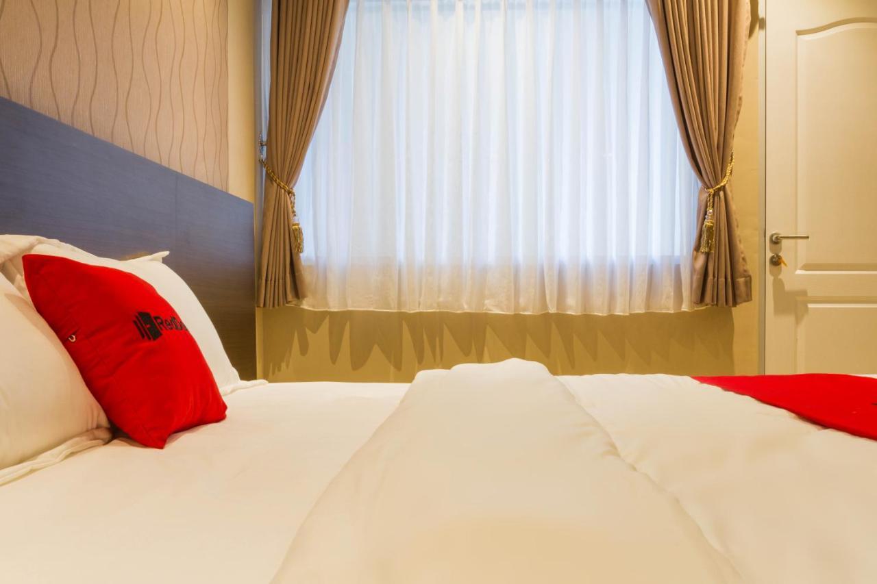 เรดดอร์ซ พลัส แอท ดิปาติยูกูร Hotel บันดุง ภายนอก รูปภาพ